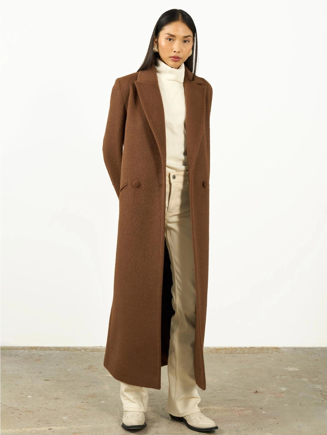 The Verona Cachet Coat