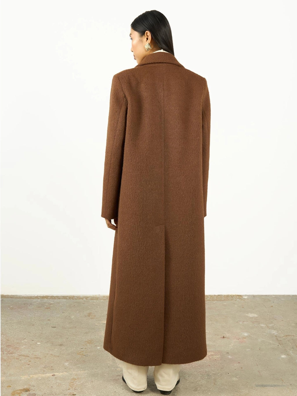 The Verona Cachet Coat