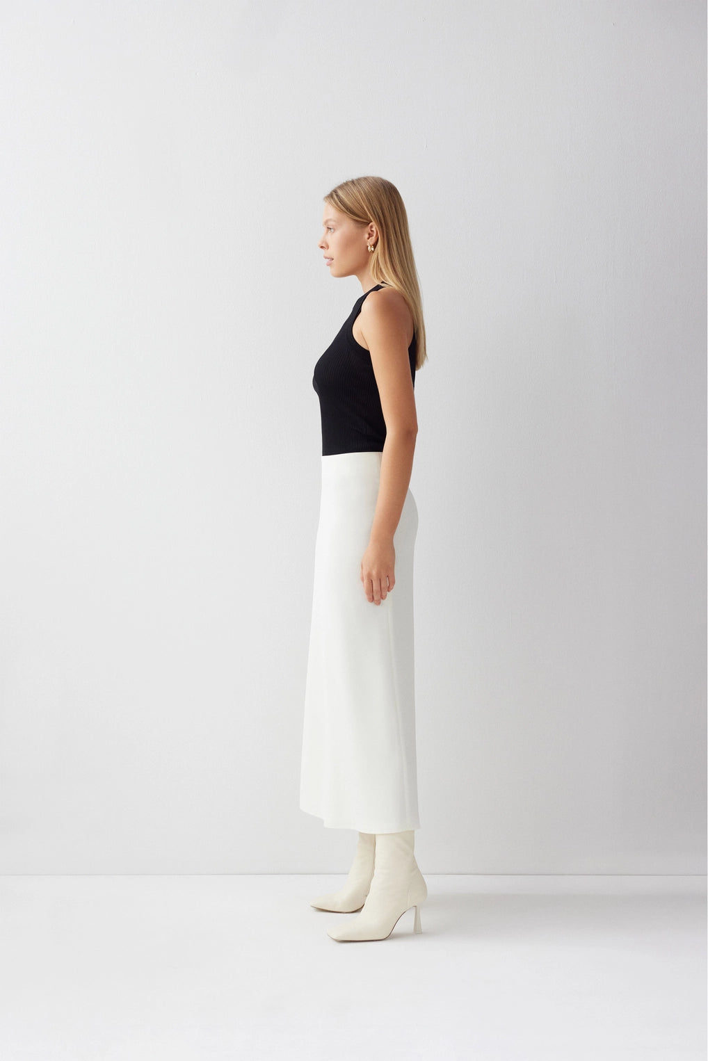 Lis | Straight Cut Lined Skirt
