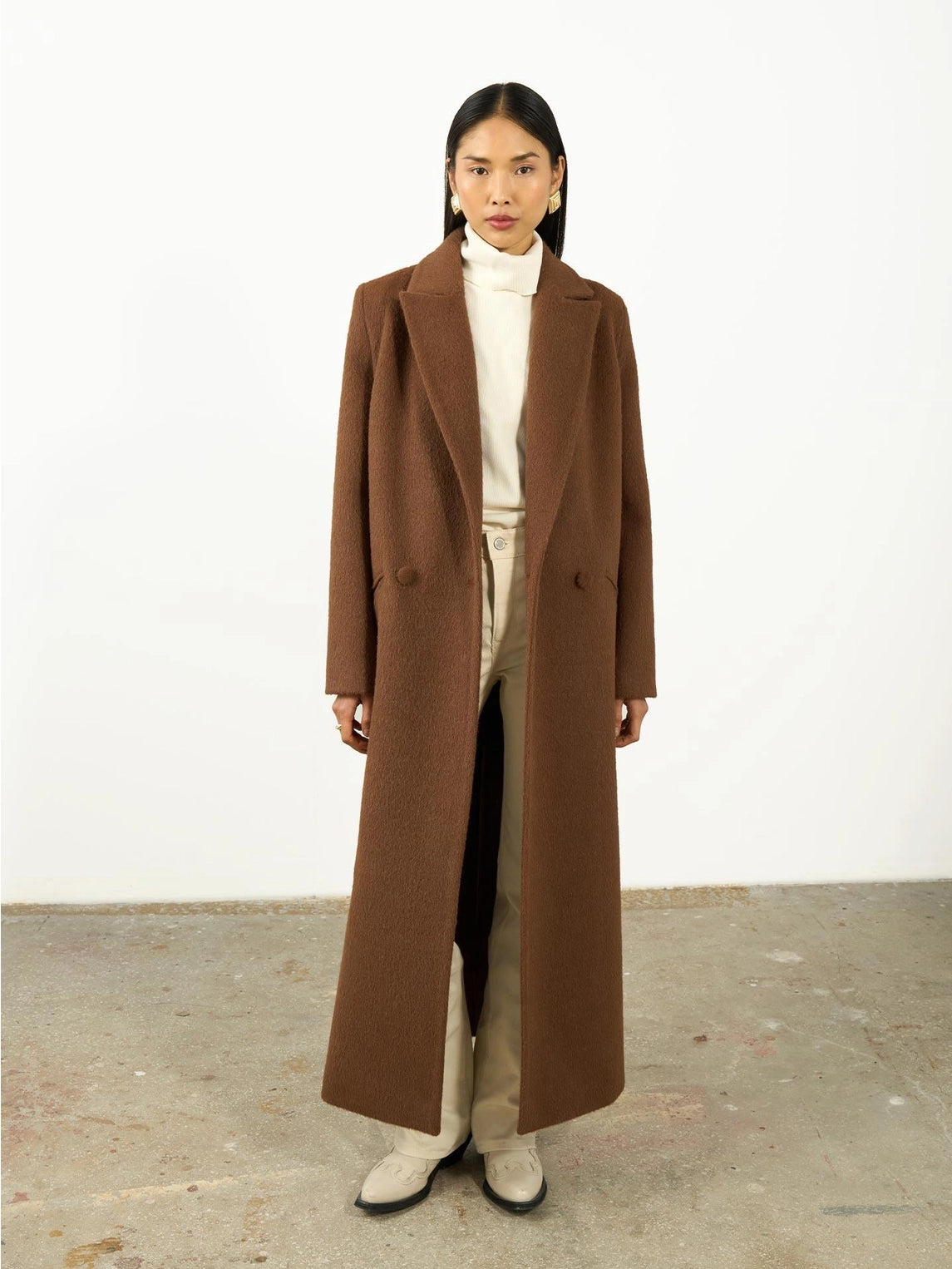 The Verona Cachet Coat